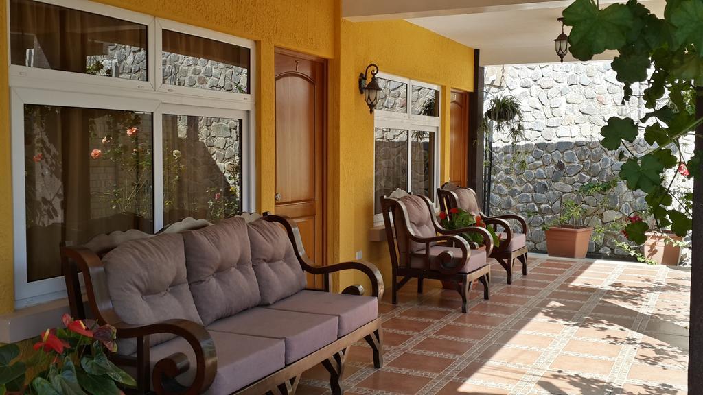 Hotel Los Cofrades Solola Exterior photo