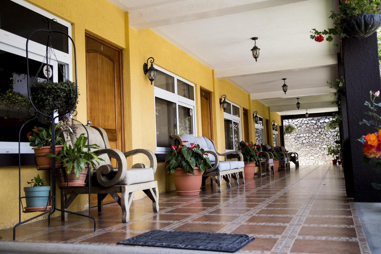 Hotel Los Cofrades Solola Exterior photo